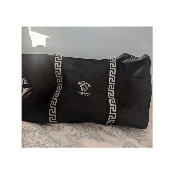 Versace Parfums Duffel Weekender Bag Luggage Traveler Black - Picture 1 of 9